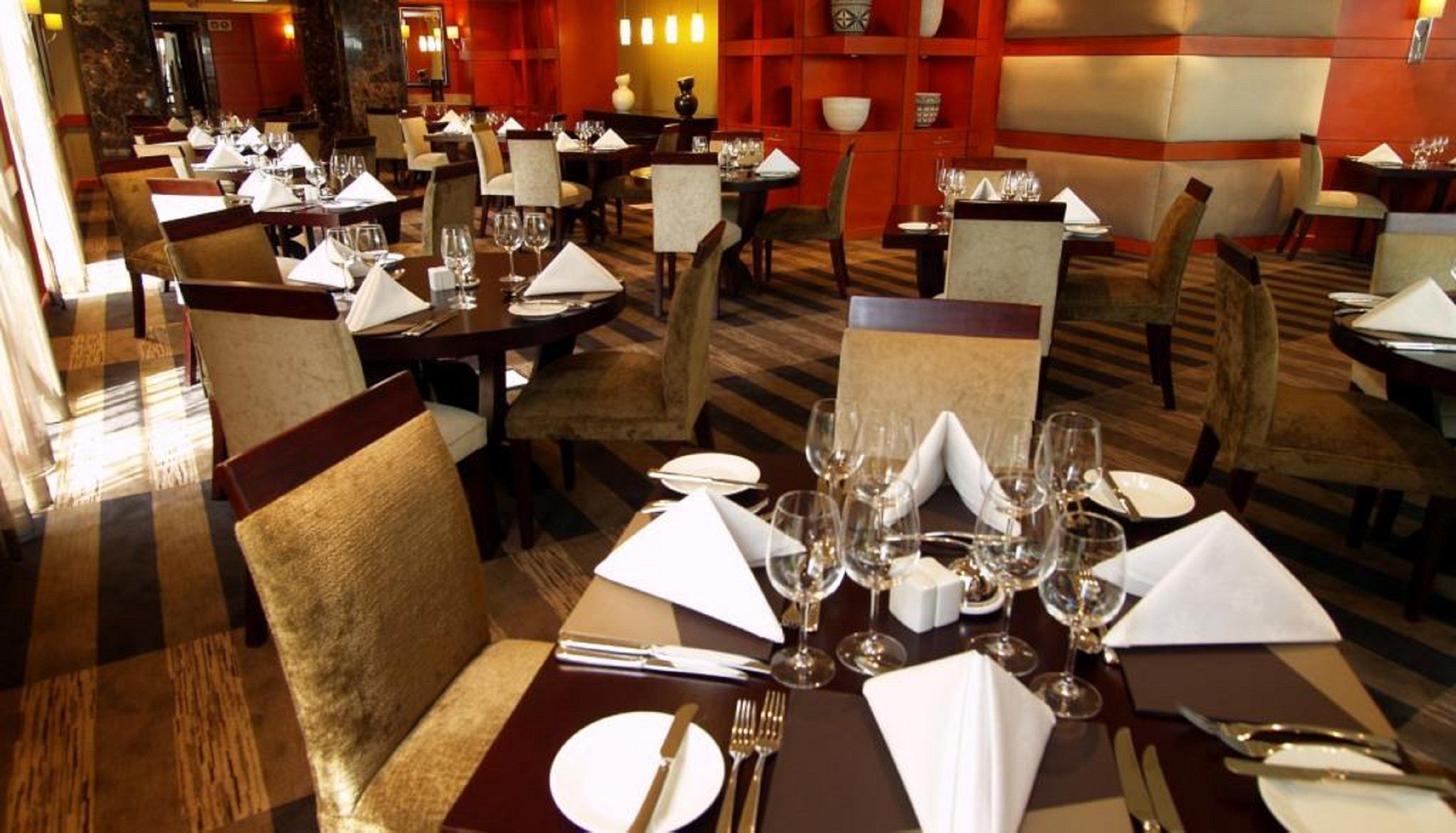 Intercontinental Johannesburg Or Tambo Airport Hotel By Ihg Kempton Park Bagian luar foto The interior of the restaurant