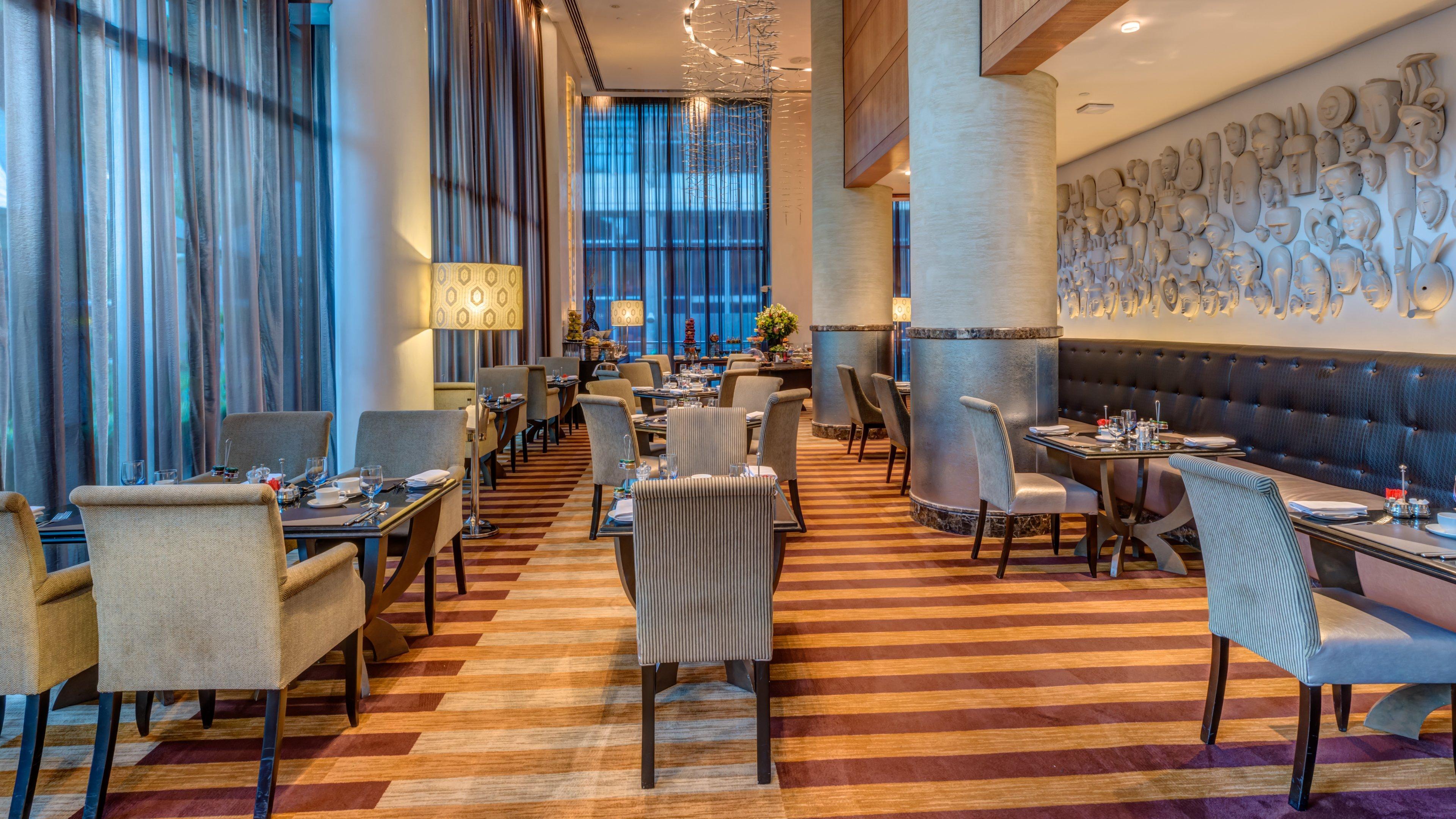 Intercontinental Johannesburg Or Tambo Airport Hotel By Ihg Kempton Park Bagian luar foto The restaurant