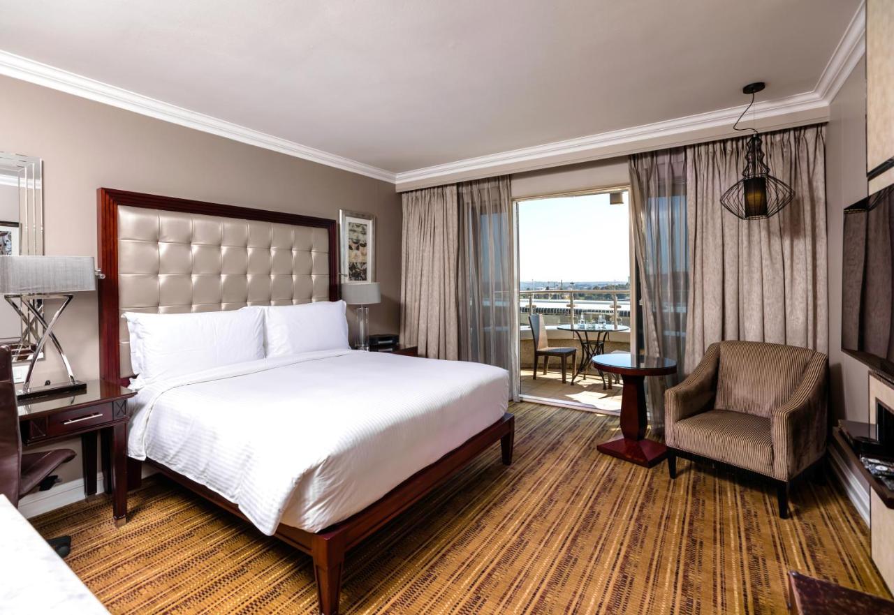 Intercontinental Johannesburg Or Tambo Airport Hotel By Ihg Kempton Park Bagian luar foto