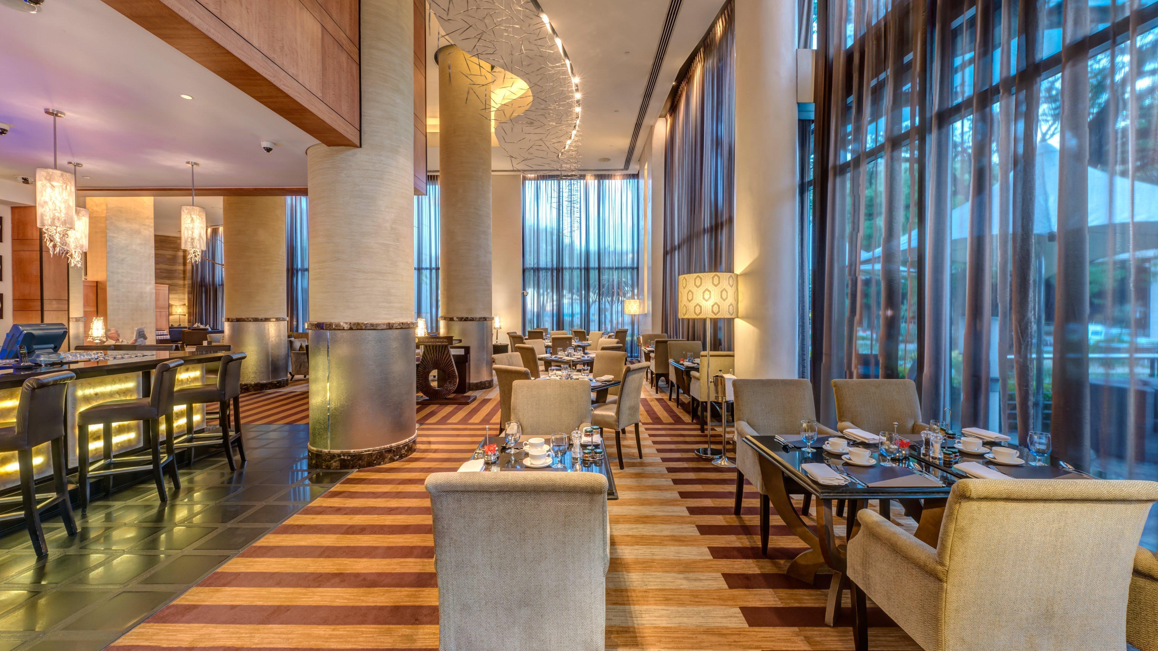Intercontinental Johannesburg Or Tambo Airport Hotel By Ihg Kempton Park Bagian luar foto The restaurant