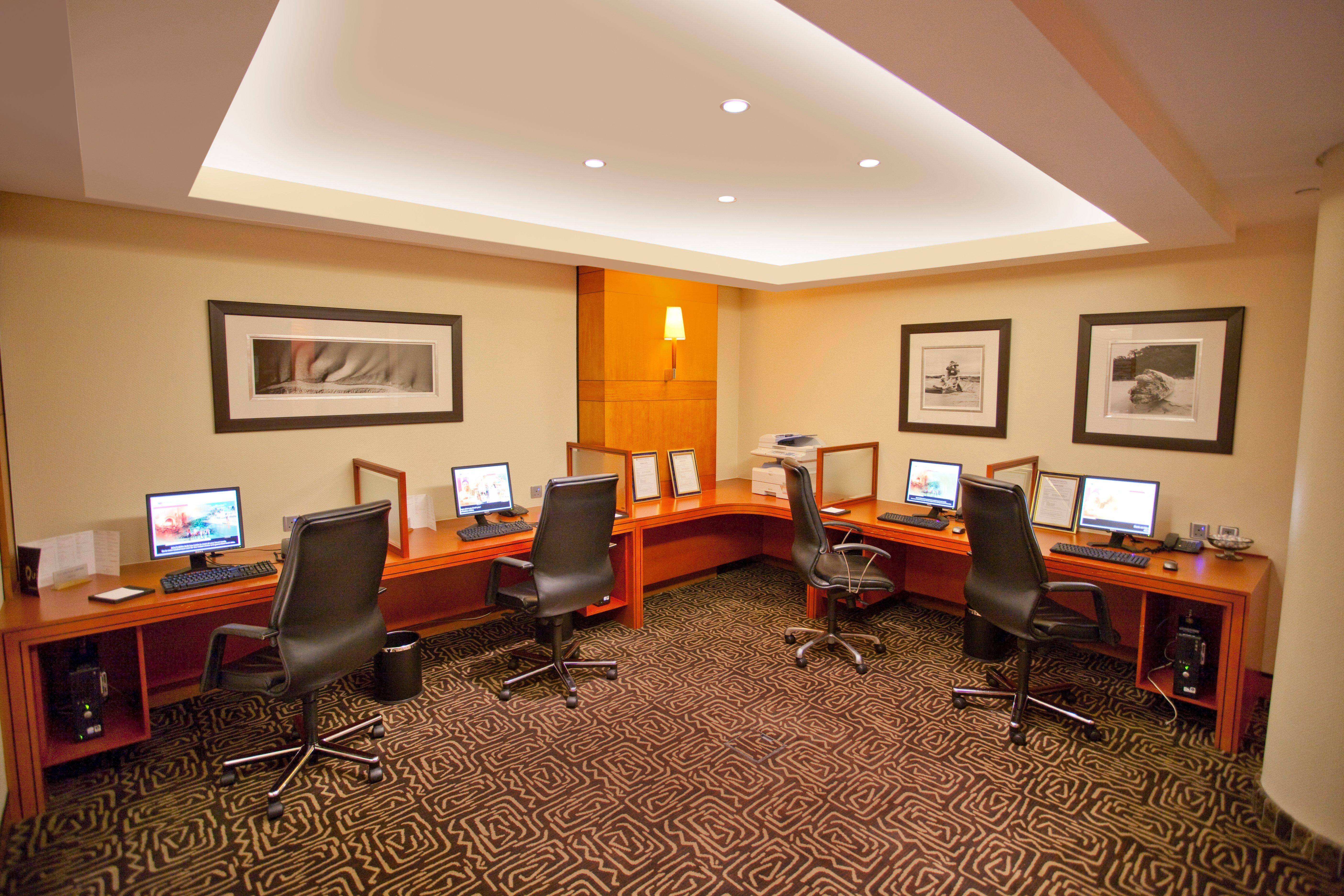 Intercontinental Johannesburg Or Tambo Airport Hotel By Ihg Kempton Park Fasilitas foto Business Center