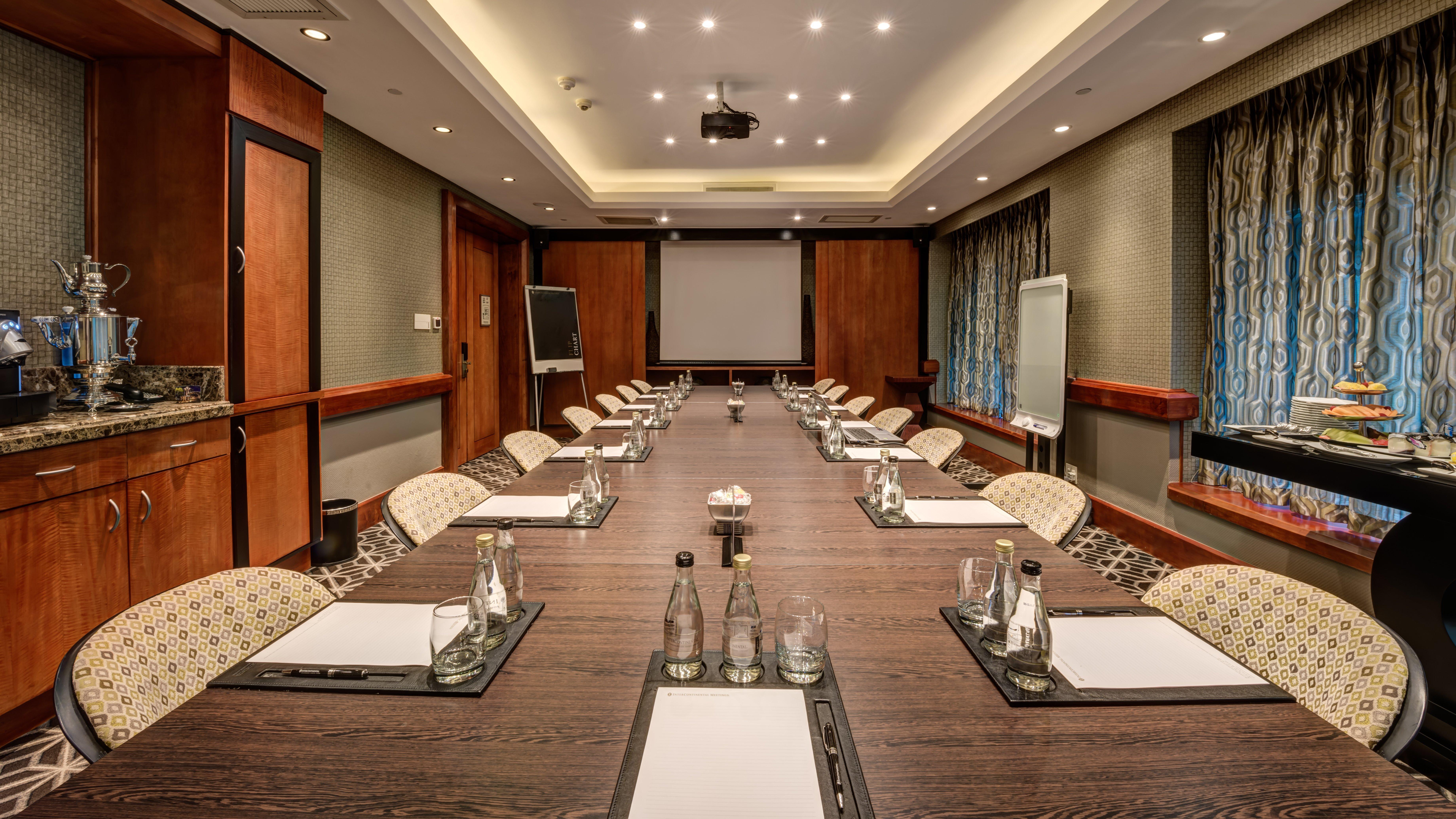 Intercontinental Johannesburg Or Tambo Airport Hotel By Ihg Kempton Park Bagian luar foto Meeting room