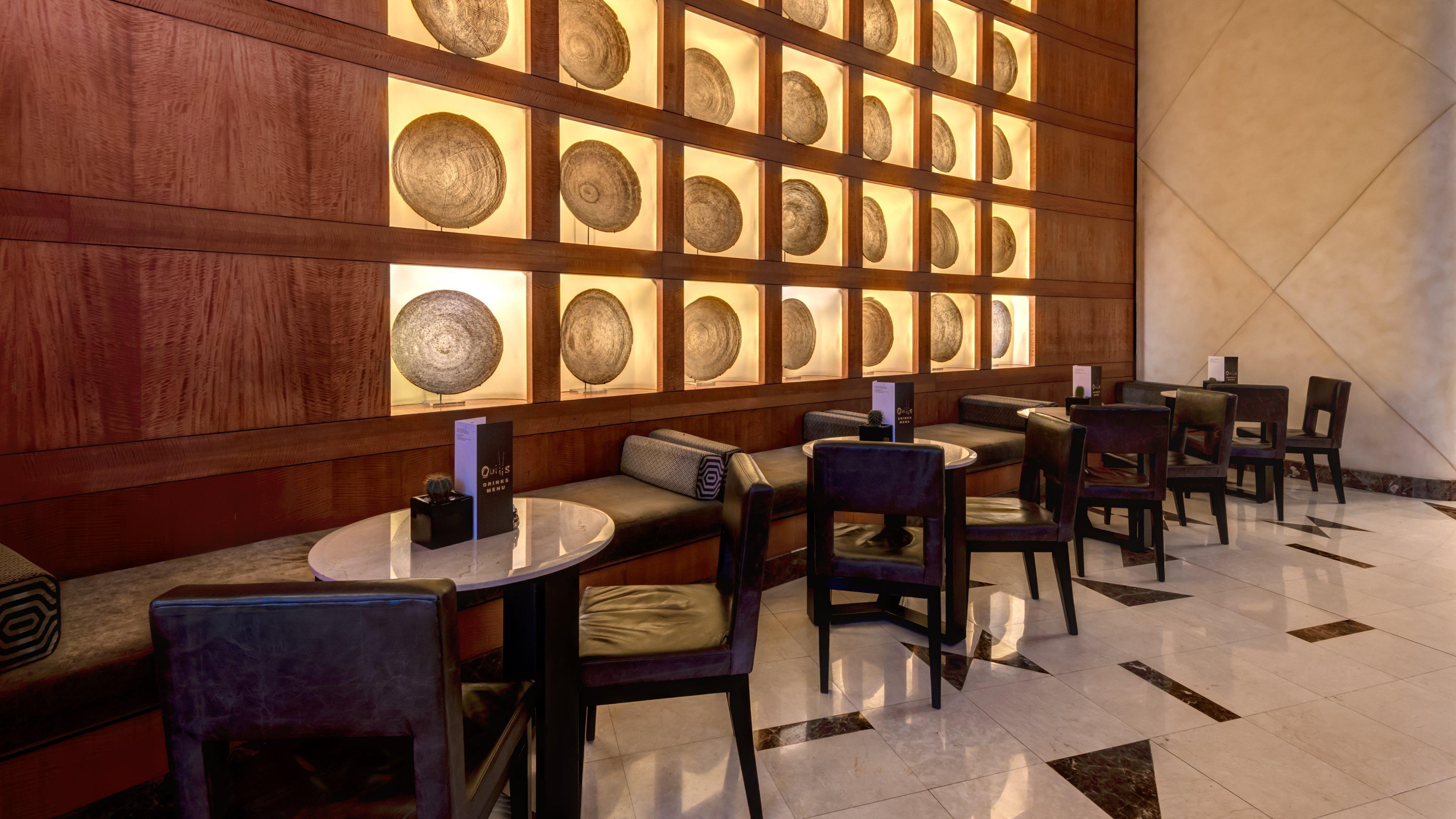 Intercontinental Johannesburg Or Tambo Airport Hotel By Ihg Kempton Park Bagian luar foto The interior of the restaurant